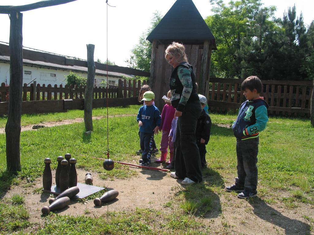 ZOOPARK Zelčín Melnik Exterior foto