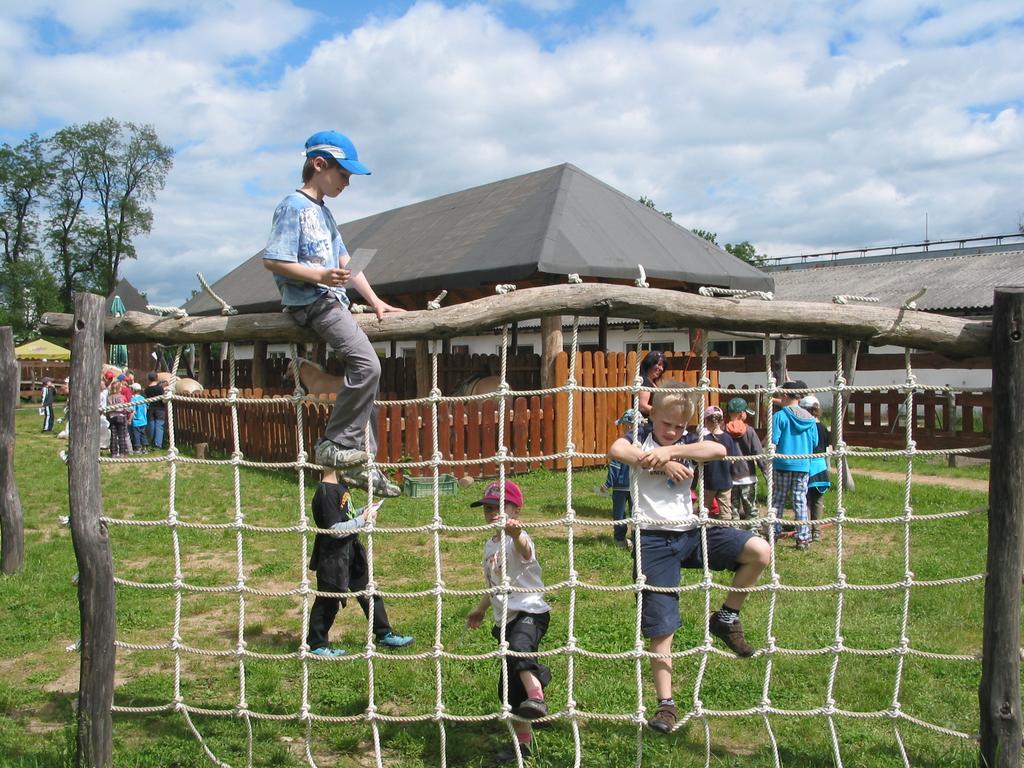 ZOOPARK Zelčín Melnik Exterior foto